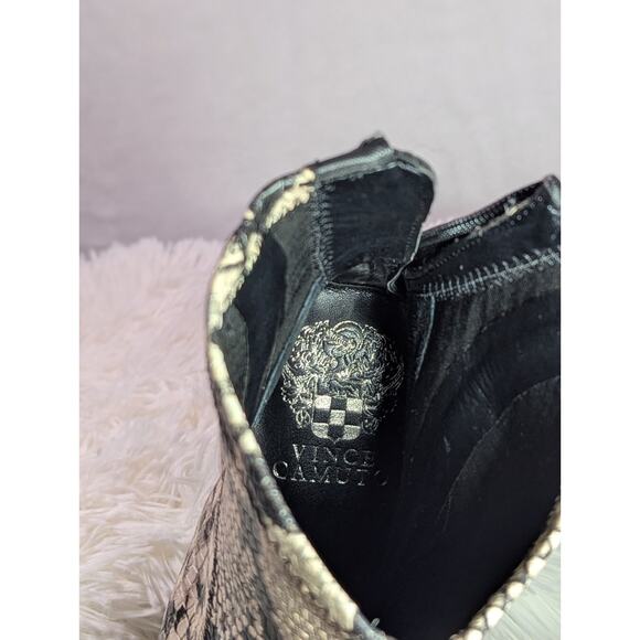 Vince Camuto Sz 7 Erettie Lug Sole Platform Block Heel Booties Black/White Snake - Picture 7 of 10